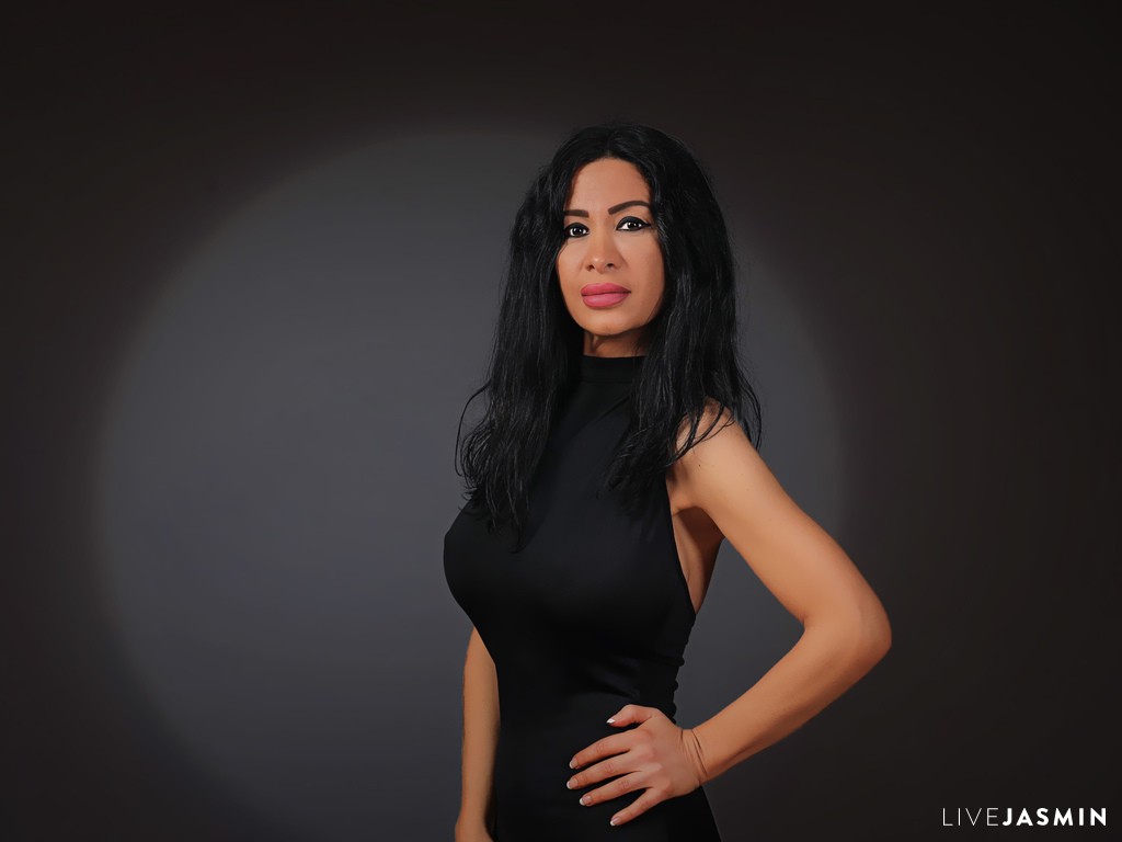 Real amateur nude model AnnemariaAdison
