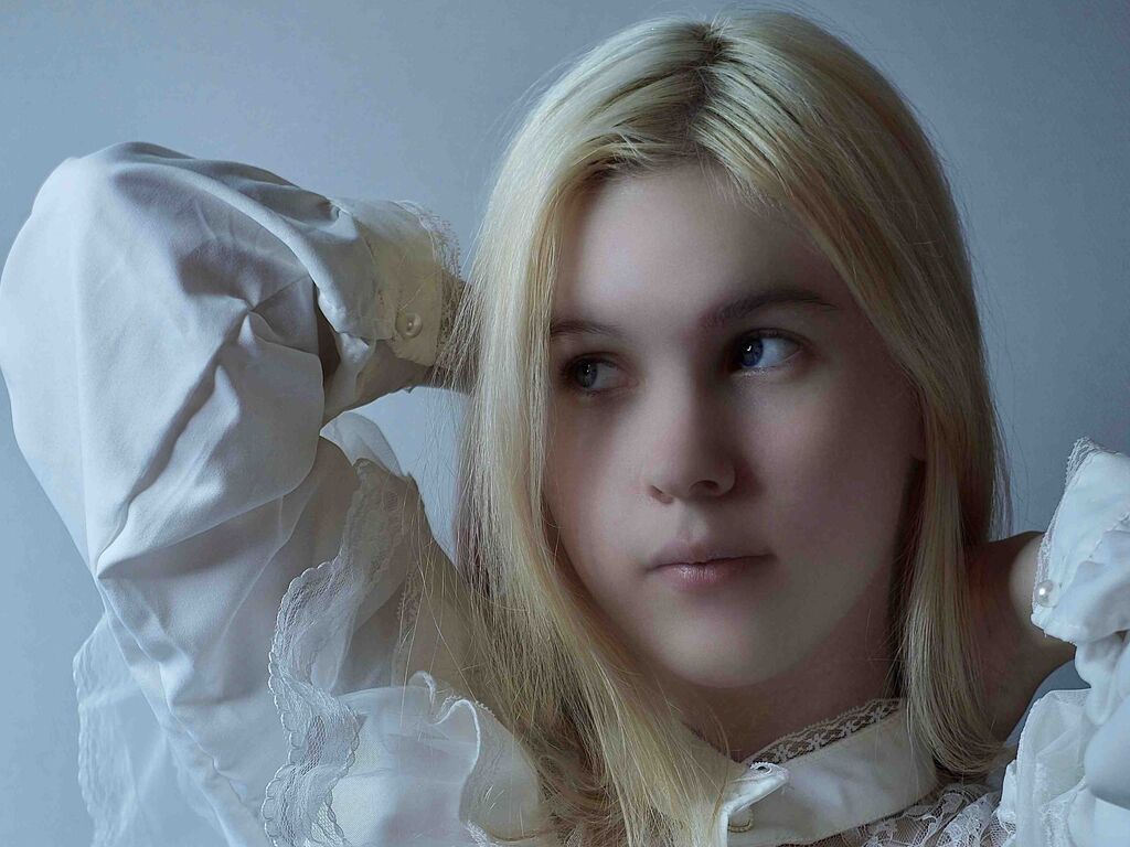 Nude Real 18 Year Old Amateurs amateur DeidreSarin - Real Photos