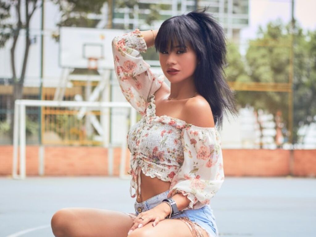 Real amateur sex cam EleanorStyle - Uncensored
