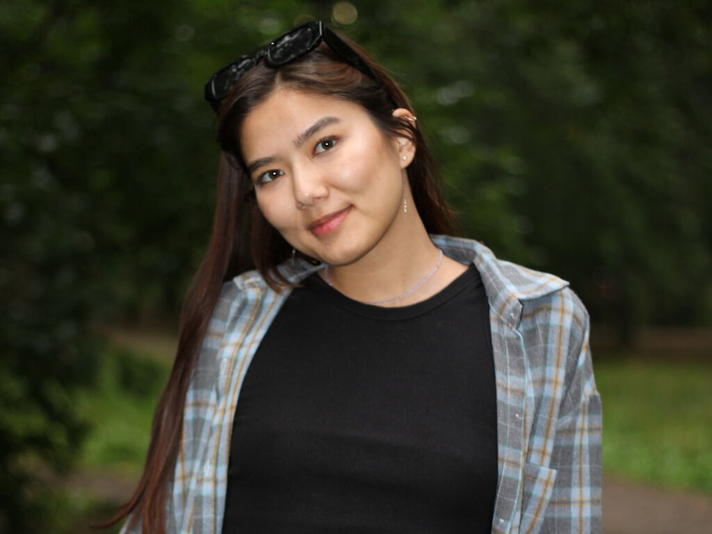 Nude Real Chinese Speaking Amateurs amateur FredericaHatchet - Real Photos
