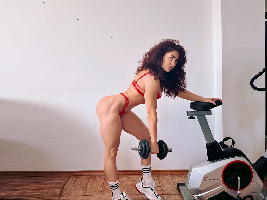 Real amateur nude model LisaBonna