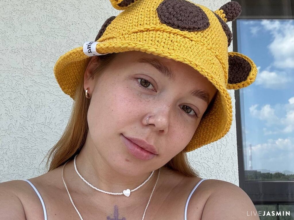 Real amateur nude model ShawndaSaralegui