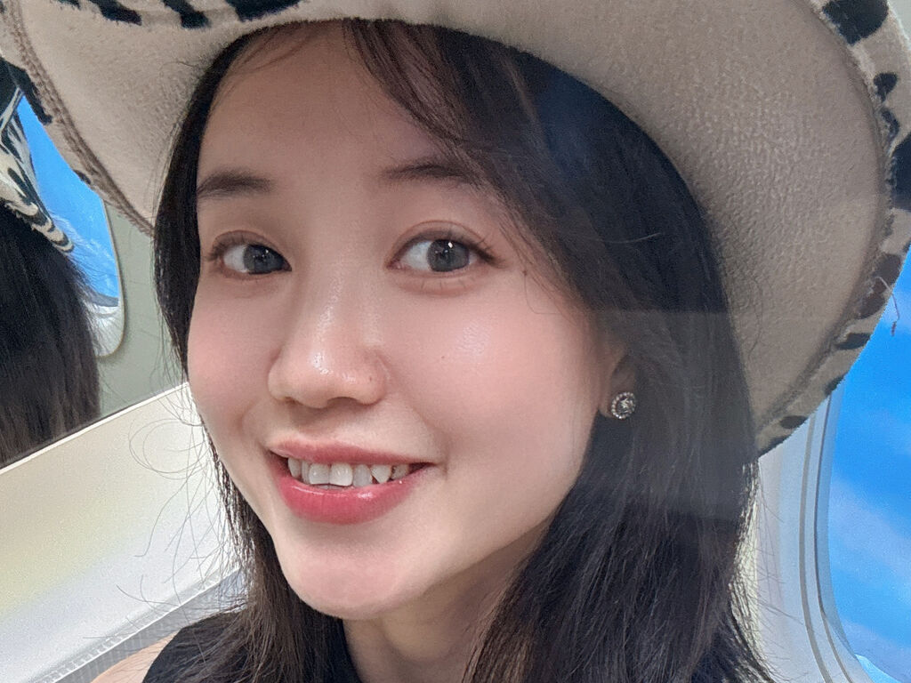Real amateur nude model SunnyXu
